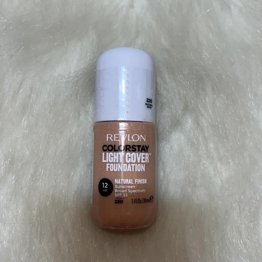 REVLON ColorStay Light Cover Liquid Foundation SPF35 220 Natural Beige
